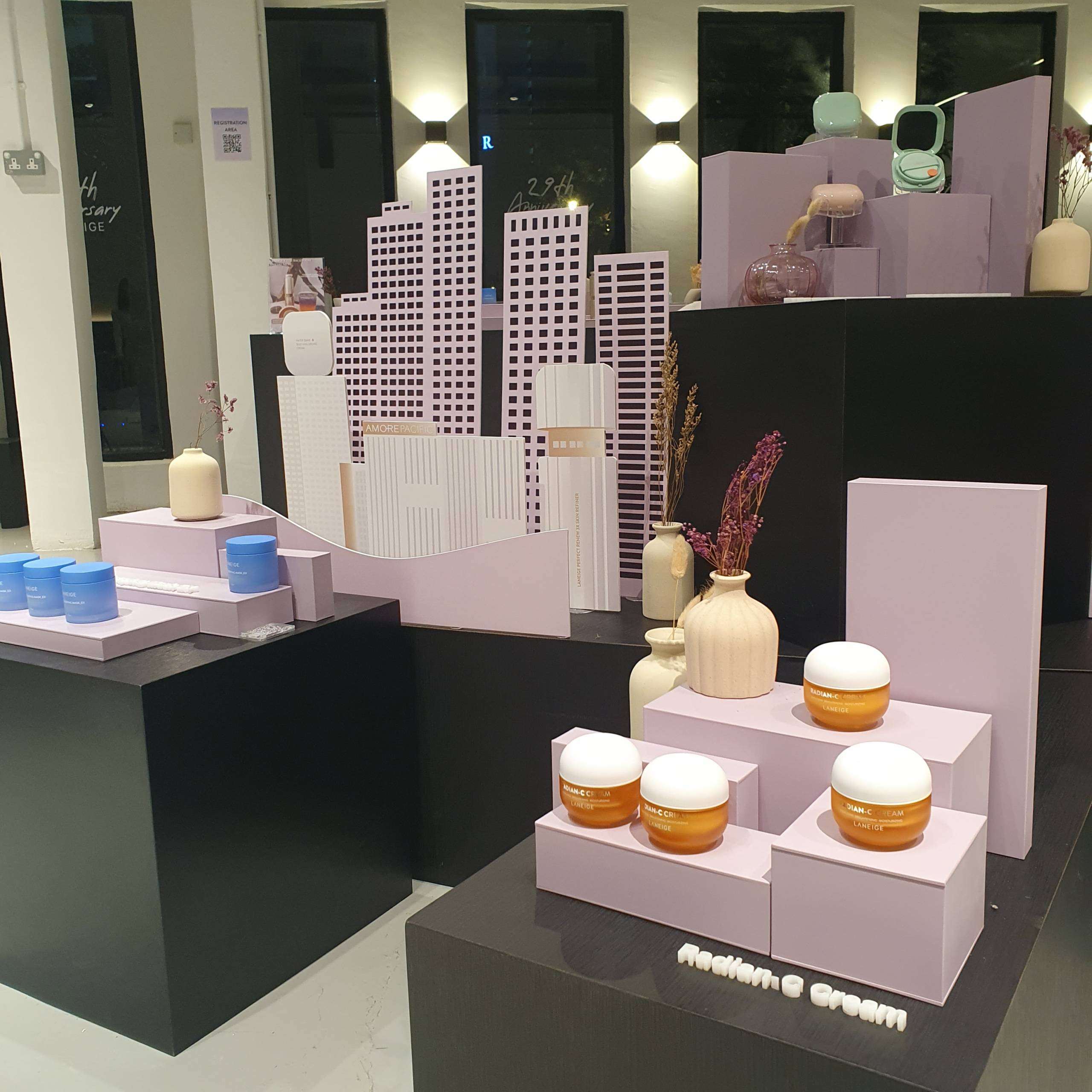 Laniege 29th Anniversary - Product Display